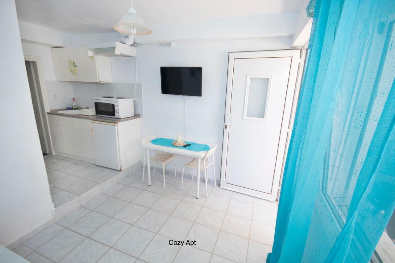 Aello Sea-Seafront Apartments Skála Foúrkas Zewnętrze zdjęcie